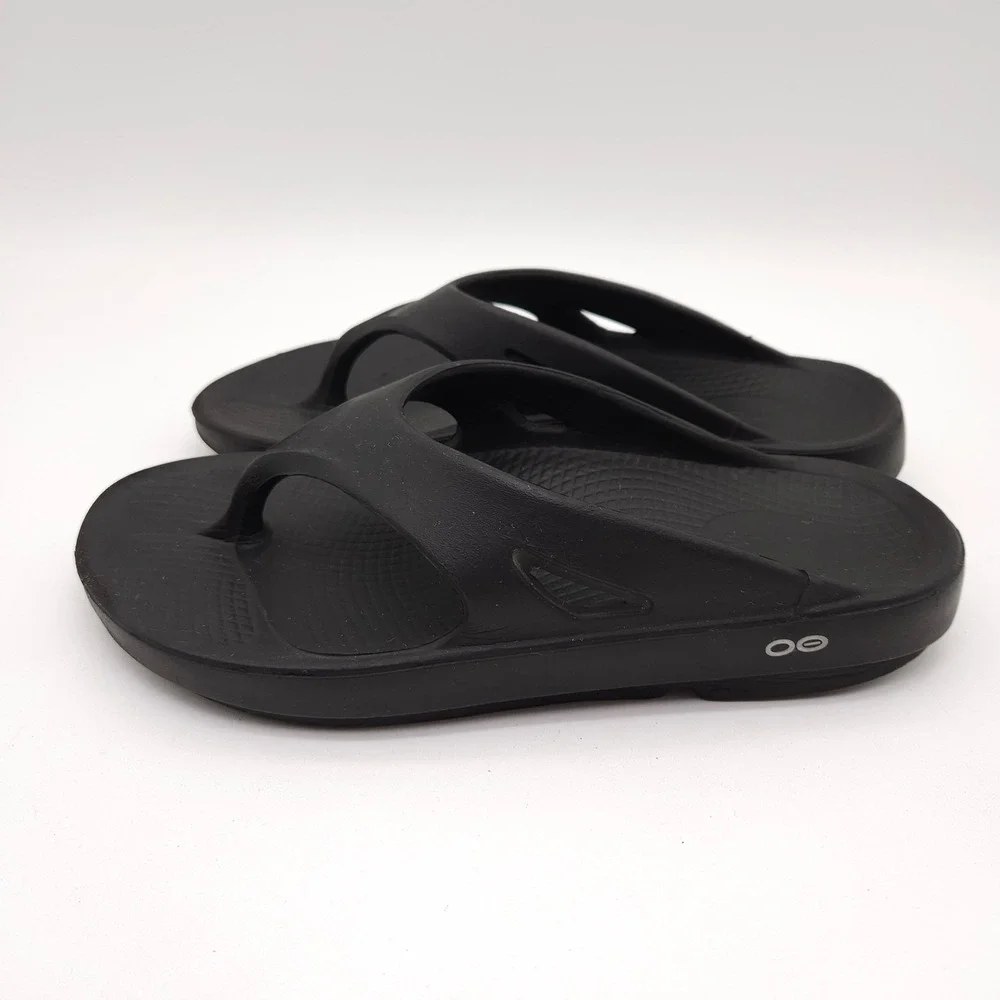 OOFOS OOriginal (Men's 9 Women's 11) Black‎ Recovery Thong Sandals Flip Flops